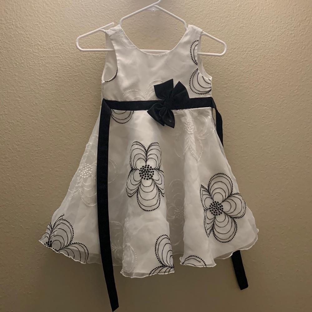Flower Girl/ Formal Dress